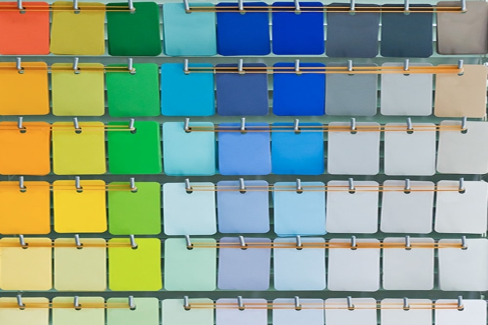 Display of color cards